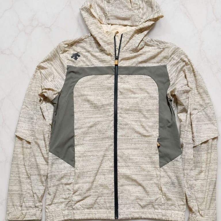 descente running jacket