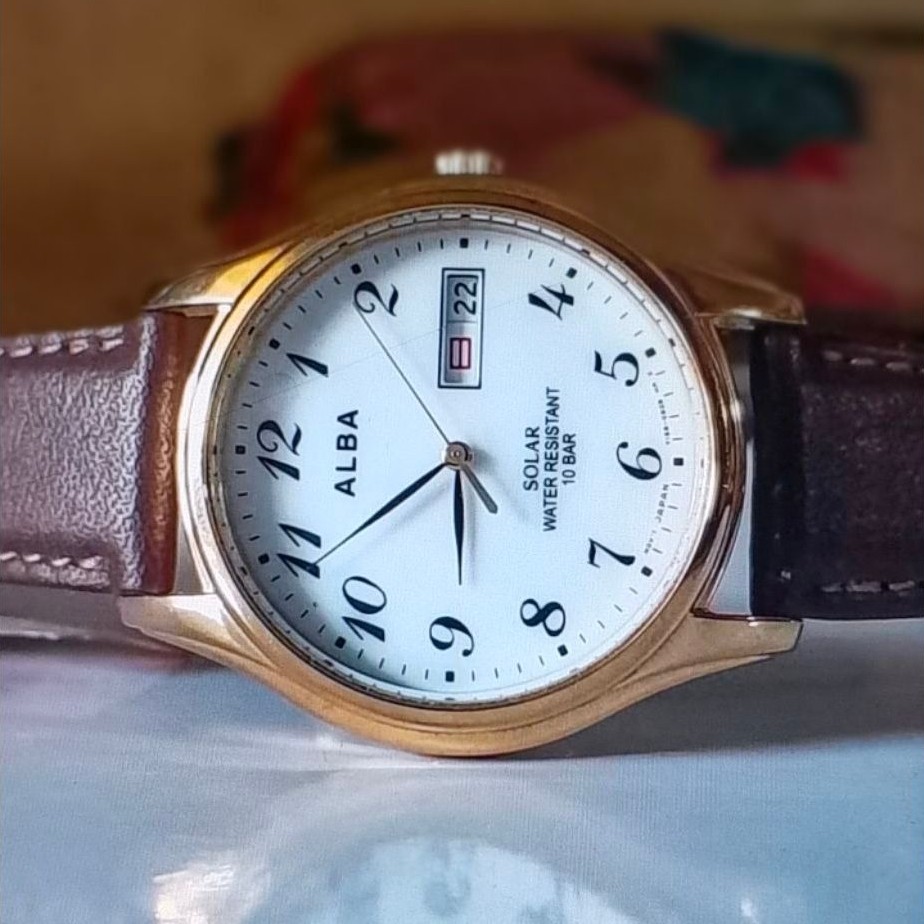 Jam tangan Alba solar gold tone V158 0AX0
