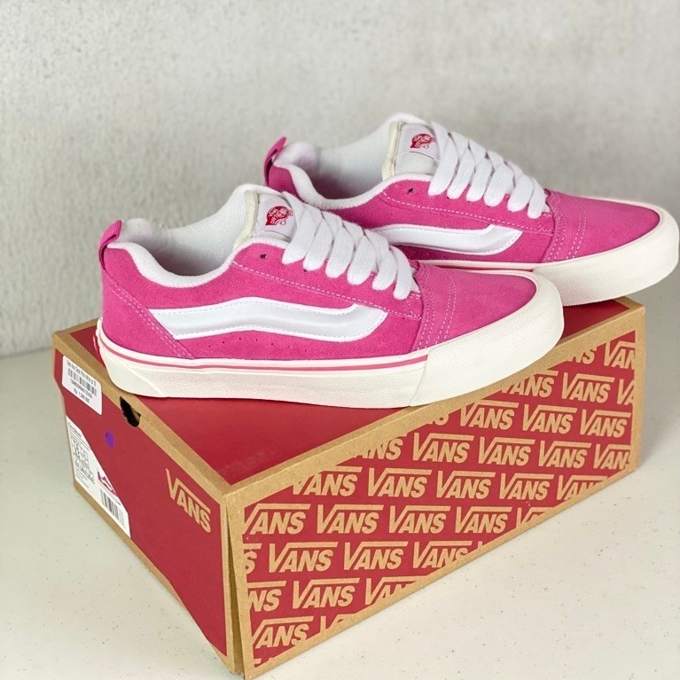 SEPATU GENDUT KNU PINK