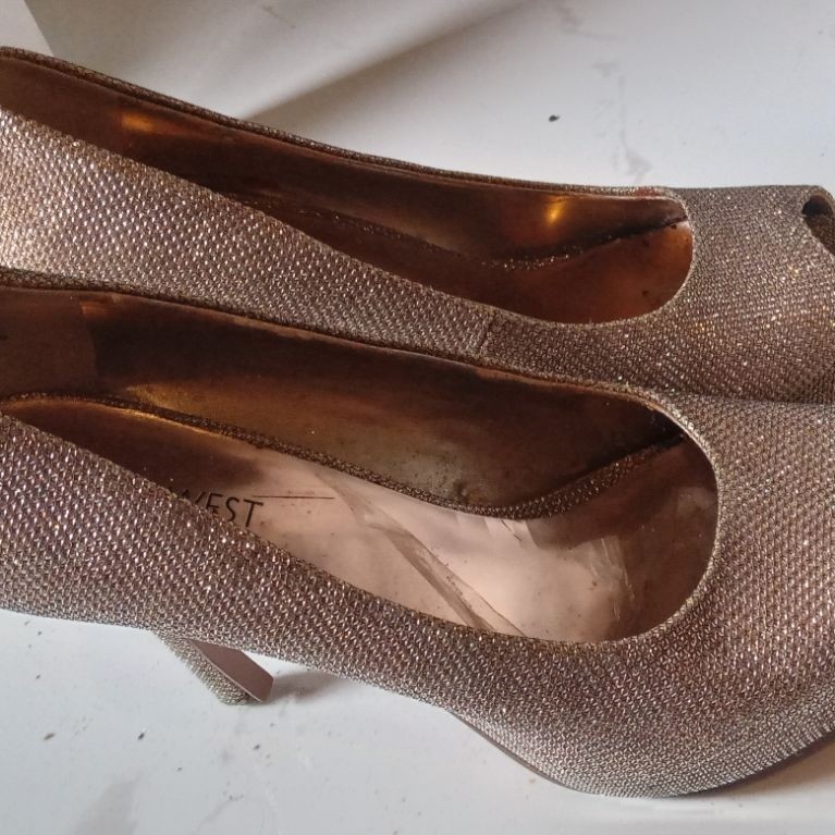 SEPATU HIGH HEELS BRANDED PRELOVED