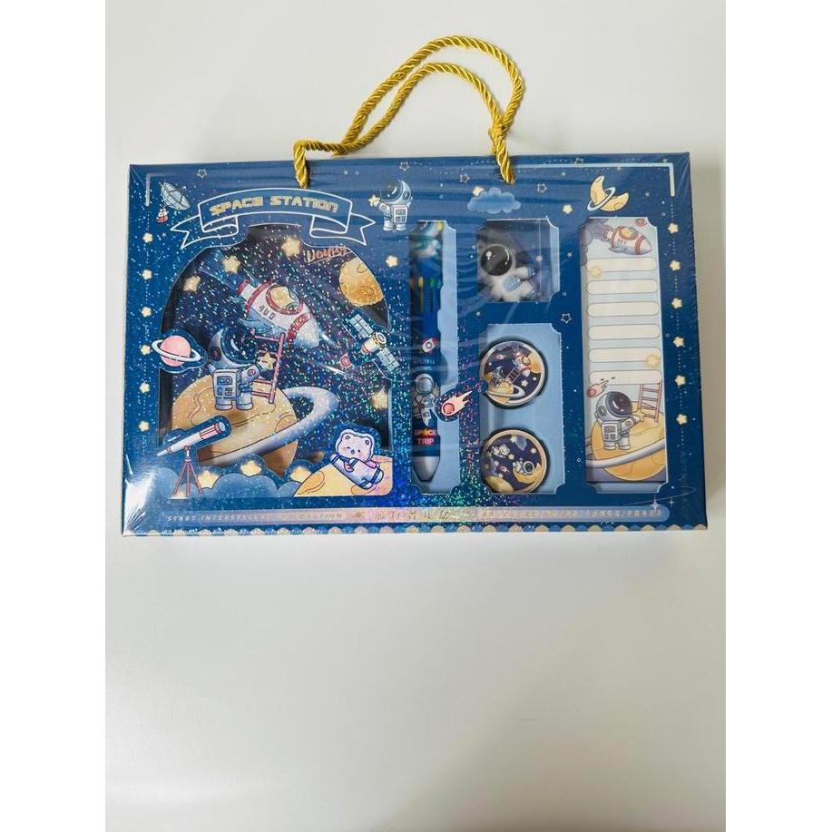 Buku Agenda Paket 6in1 GiftBox Set Tema Study Tema Astronot Lengkap Buku Catatan Belajar Anak LBS