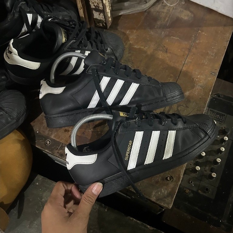 Adidas Superstar Black Sepatu Sneaker Second Sz 38 fit 39 24cm