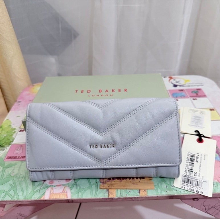 Preloved dompet Ted Baker