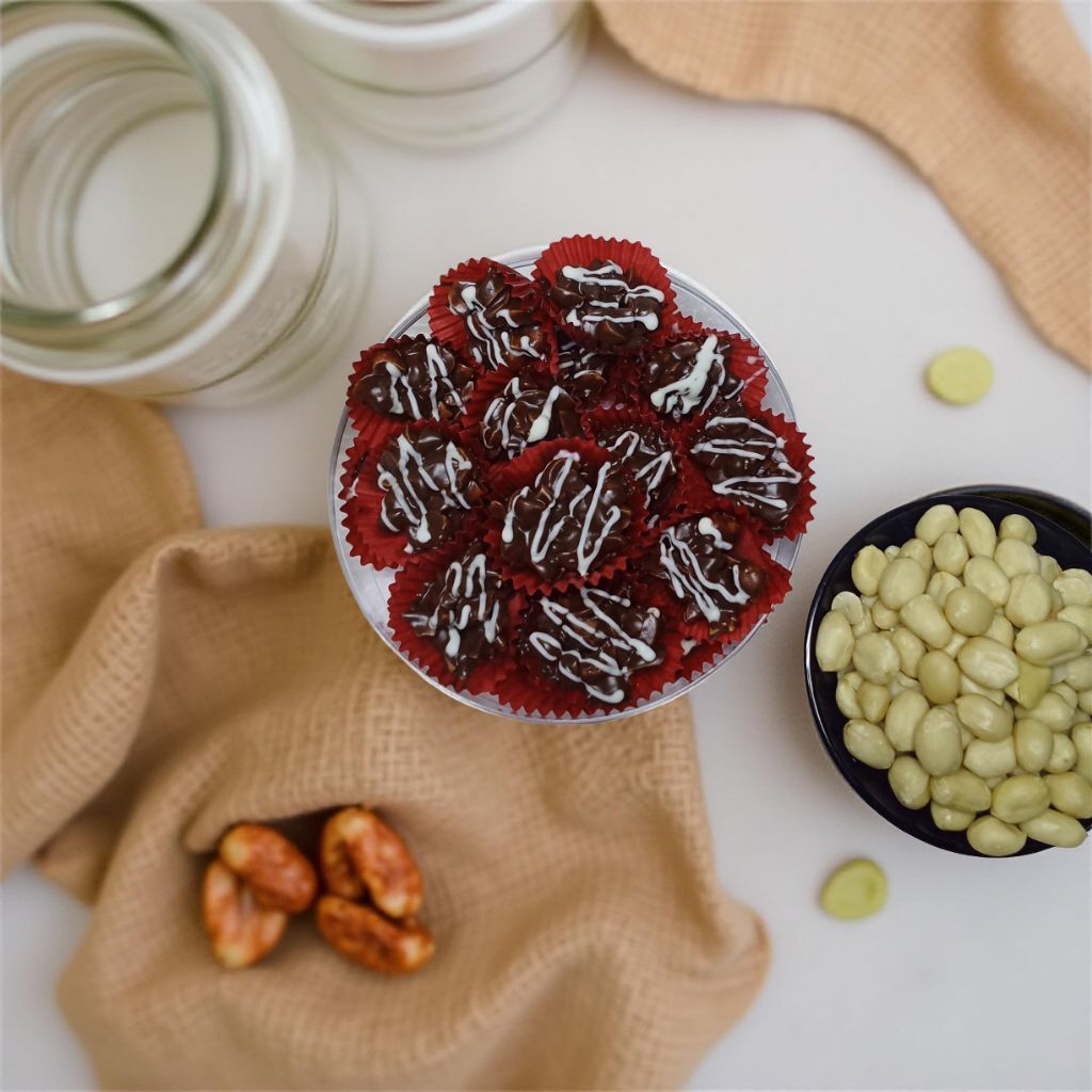 COKLAT KACANG PREMIUM TOPLES 250 GRAM ISI 21 KUE LEBARAN