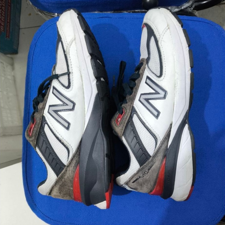 new balance 990 v5 original