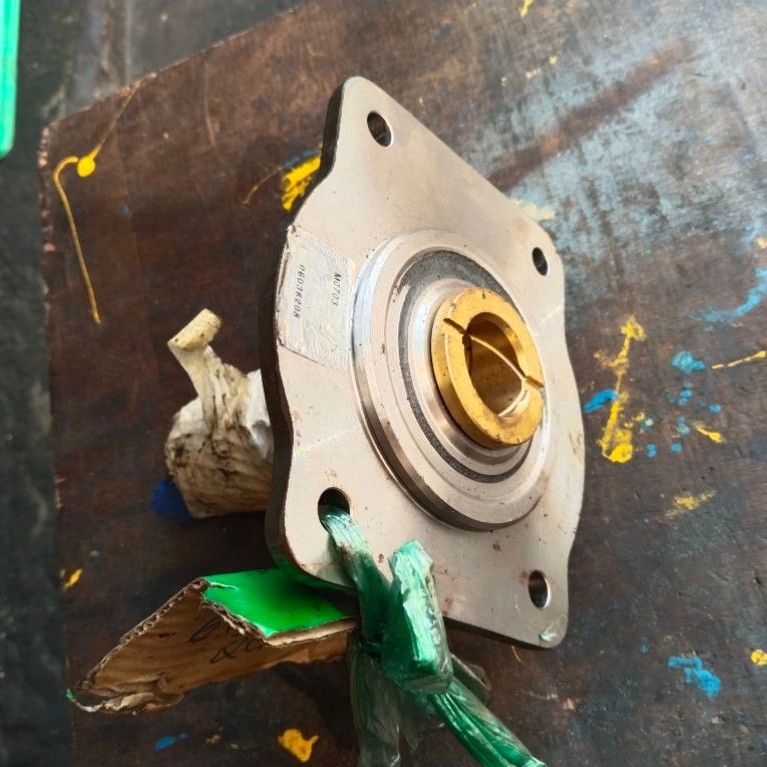 daihatsu taft badak / taft GT spindle depan 4x4