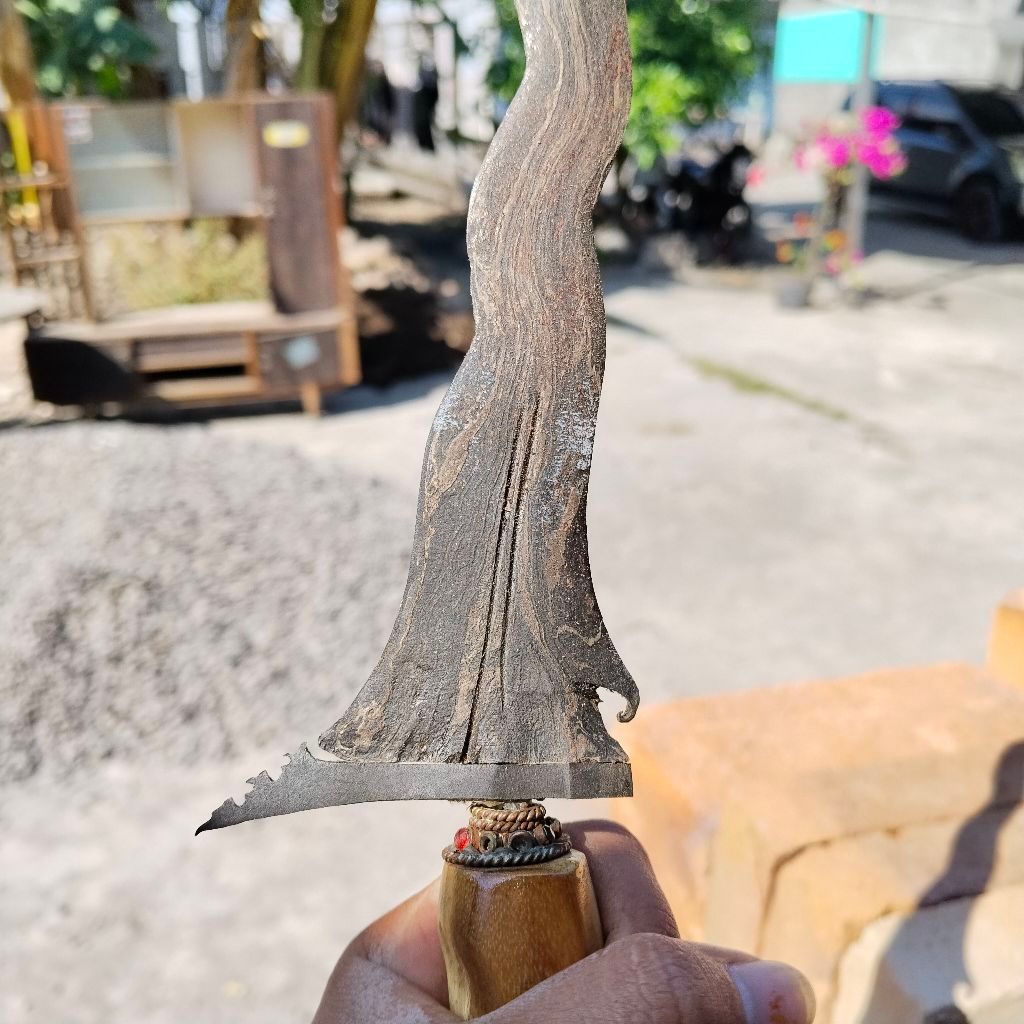 keris sangkelat