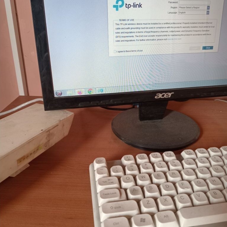 Tp Link CPE220 Wireless Router