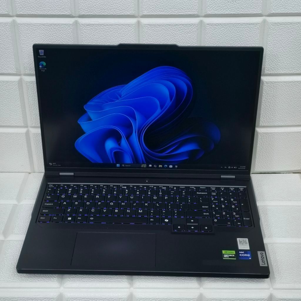 LENOVO LEGION PRO 5 16IRX9 CORE i9-14900HX RTX 4070 32/1TB
