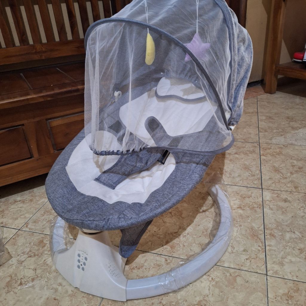 Bouncer Bayi Bekas - Grey , 3 Titik Sabuk Pengaman, 8 Lagu, Bantal Anti Peyang