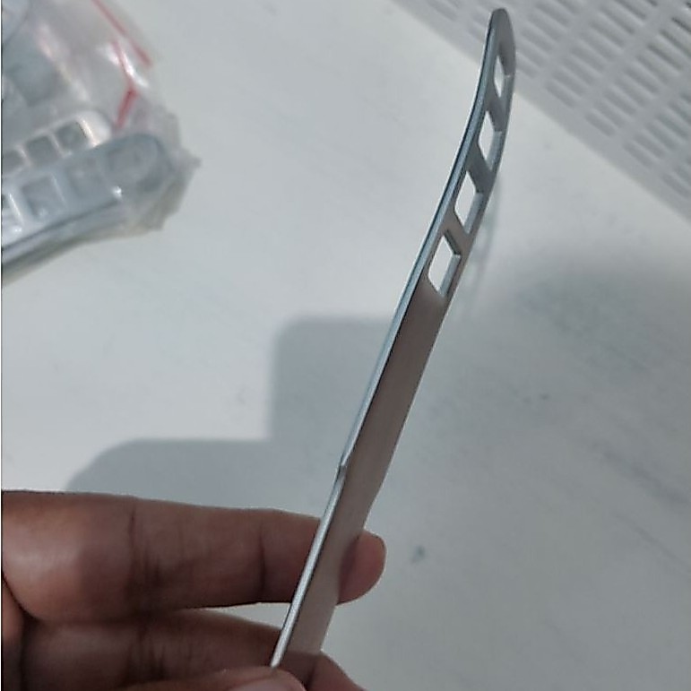 Bruening Tongue Spatula/Sudip Lidah Bolong