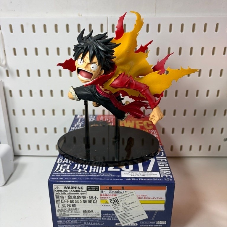One Piece Luffy BWFC BIB Mulus