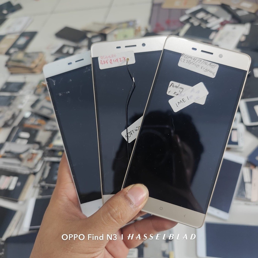 LCD XIAOMI REDMI 4 PRIME PRADA SET FRAME  ORIGINAL GARANSI COPOTAN