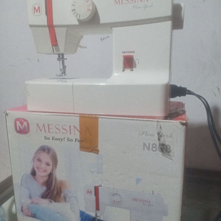 mesin jahit Messina seken  (satu produk dengan singer)