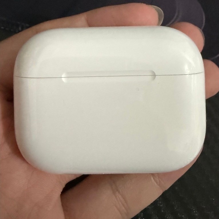 Apple AirPods Pro 3 Second + Free Case