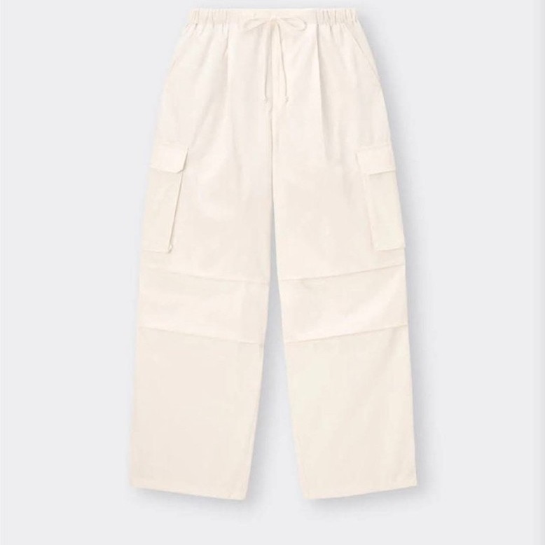 GU uniqlo cargo pants