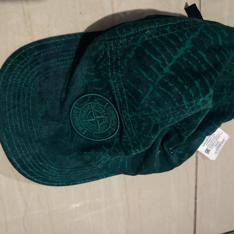 caps stone island x supreme