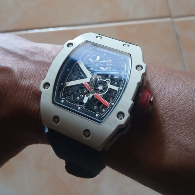 RM 67-02 waydevan niekerk (second) belinya 16jt