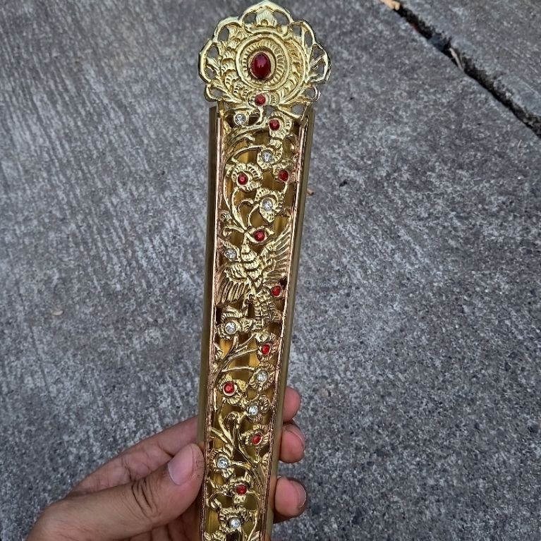 pendok topeng permata