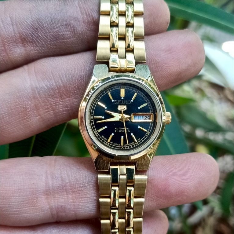 Jam Tangan Wanita Seiko Gold Automatic Original