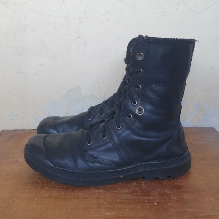 Sepatu Boot Palladium Full Black Leather Size 43