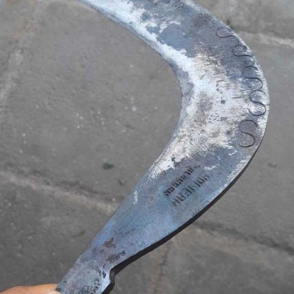 alat potong rumput Aret Sabit Dalangan Wonosobo