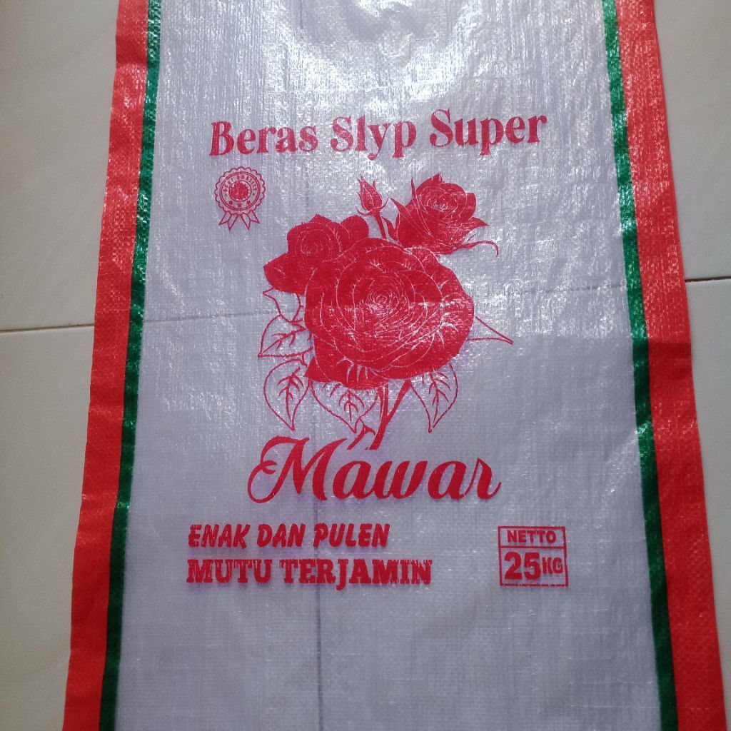 karung beras 25 kg mawar ( isi 50 lembar )