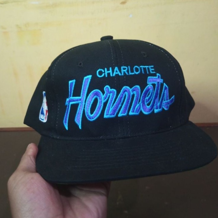 TOPI VINTAGE HATS CHARLOTTE HORNETS DOUBLE LINE SCRIPT BY LX (ORIGINAL)‎‎