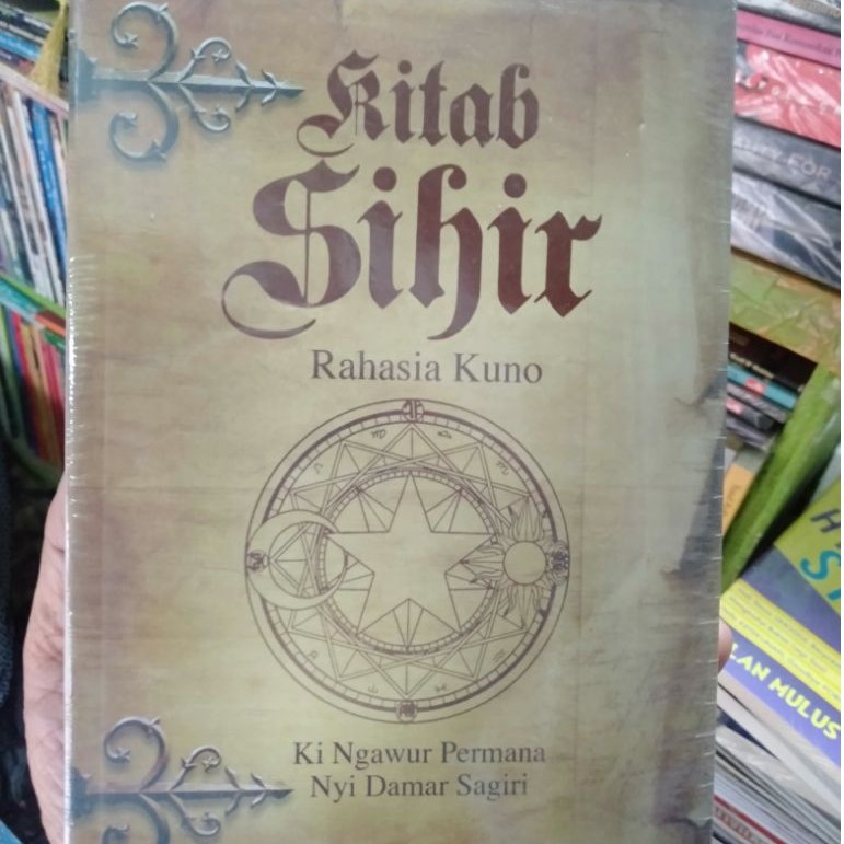 Buku Ori Kitab Sihir Rahasia Kuno