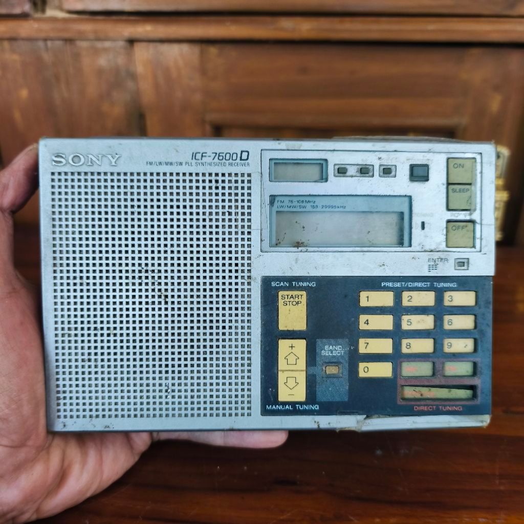 Radio Sony ICF-7600 D Radio Vintage Jadul Mati/Bahan Service