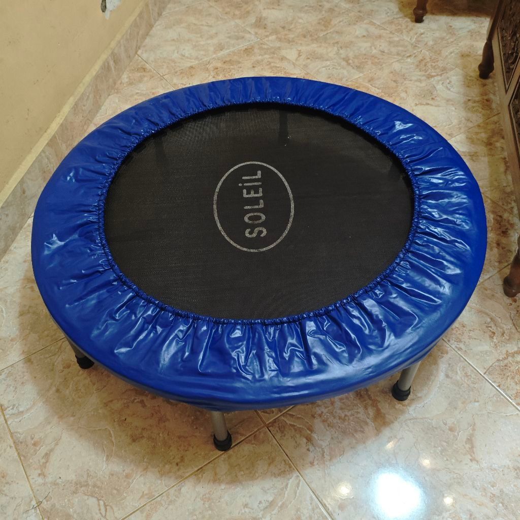 (PRELOVED) SOLEIL Foldable Mini Trampoline Diameter 100cm 40 Inchi