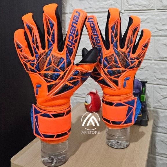 Glove Kiper Reusch Attrakt Duo