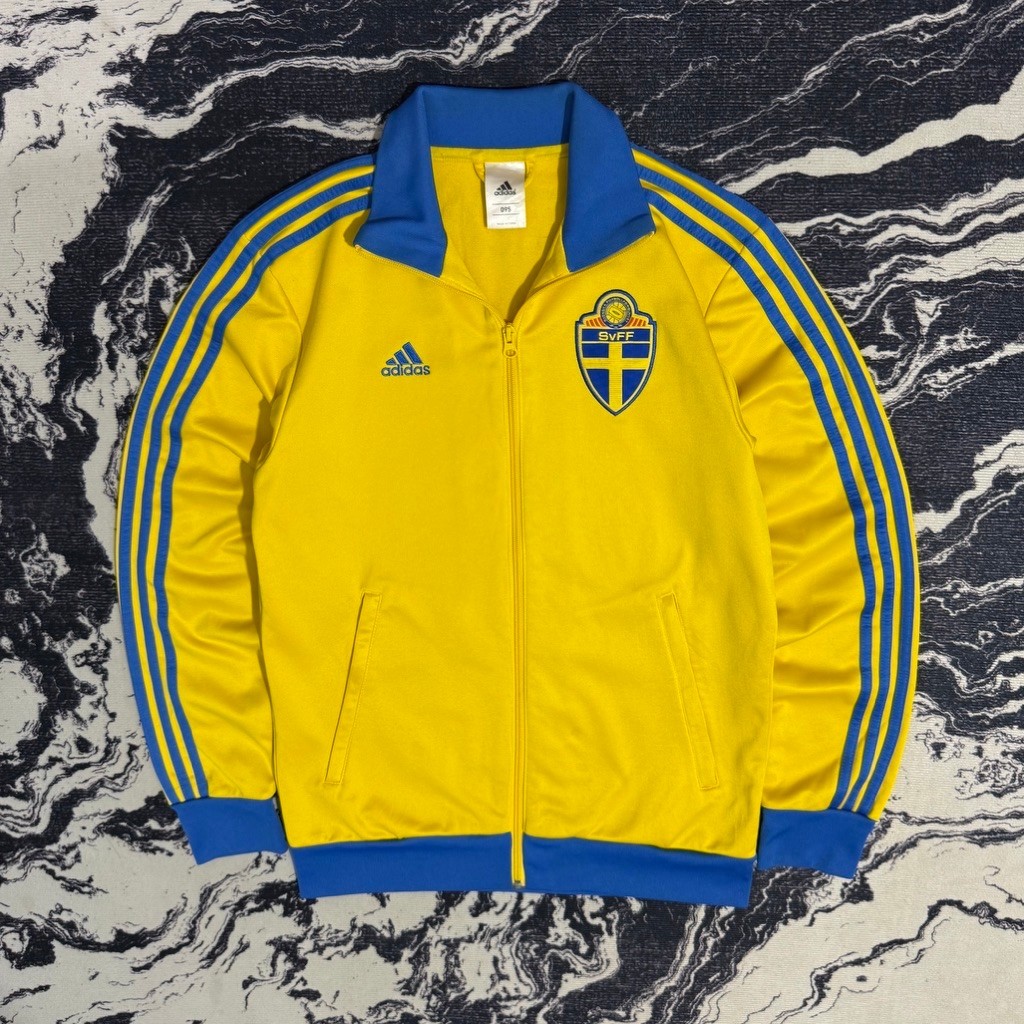 Jacket adidas sverige/swedia 2013 football soccer tracktop size M