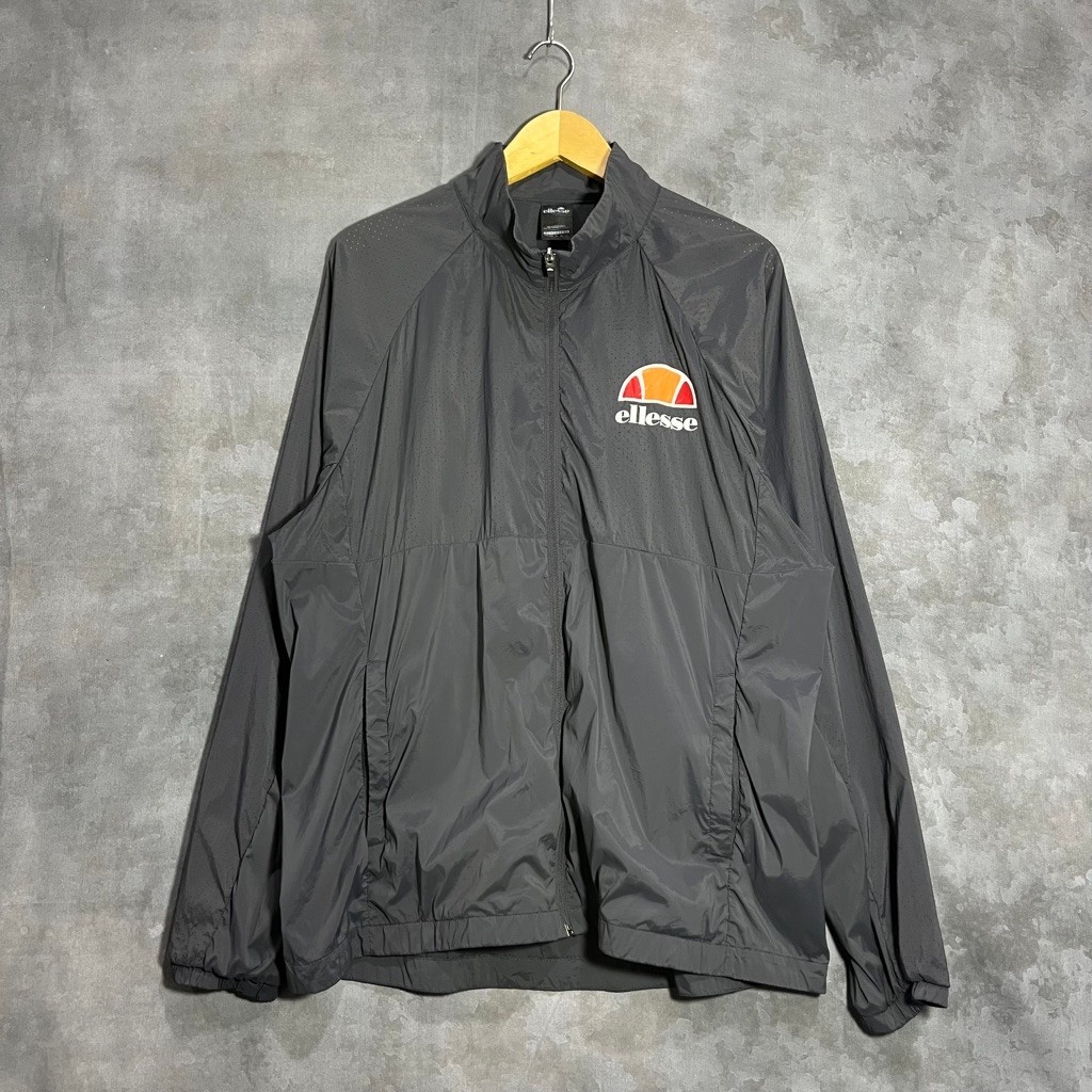 Windbreaker ellesse original second preloved