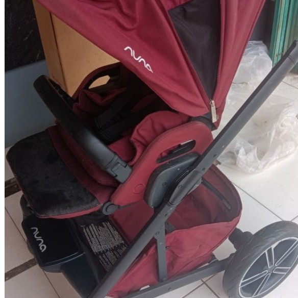 Stroller Nuna Mixx 2 berry