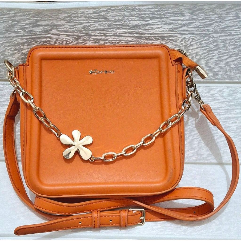 PRELOVED Tas Selempang Wanita EMSIO-Elisabeth orange model kotak dengan rantai bunga