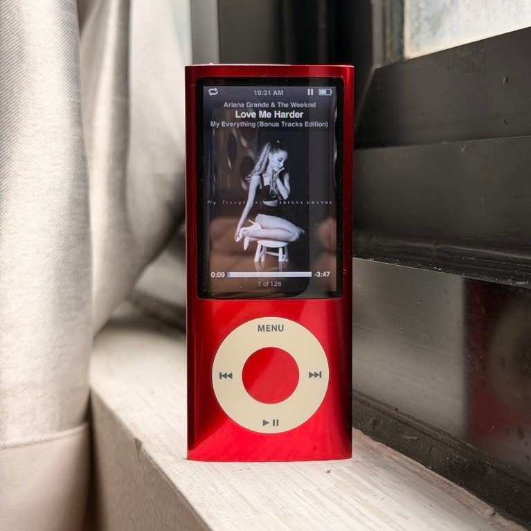 iPod Nano 5th Gen 16gb Product Red Special Edition