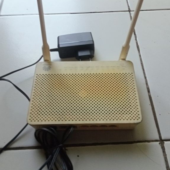 HUAWEI Router Wifi HG8245H5
