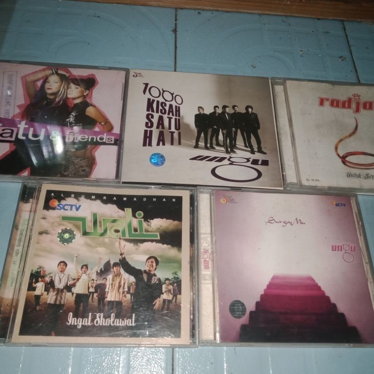 Kaset CD Ratu & Friends - Ungu 1000 kisah Satu Hati - Radja Untuk Semua - Wali Ingat Sholawat - Ungu