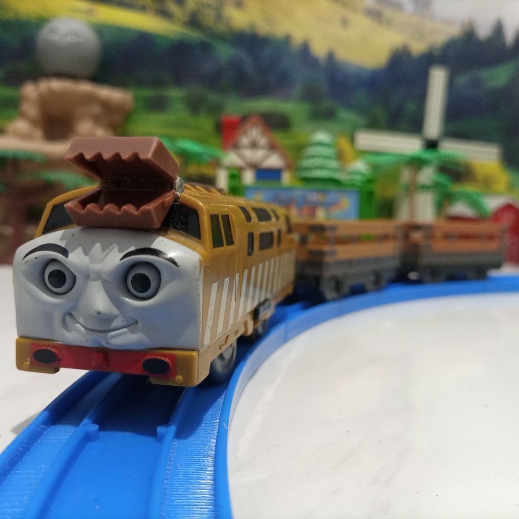 Takara Tomy Plarail - Diesel 10 (Thomas Series)