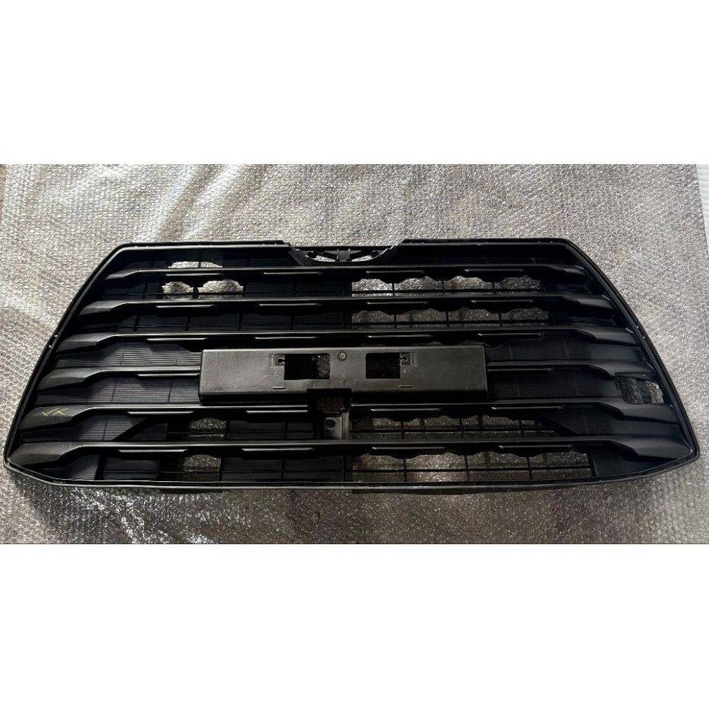 gril griller bumper depan Avanza 2023-2025 original
