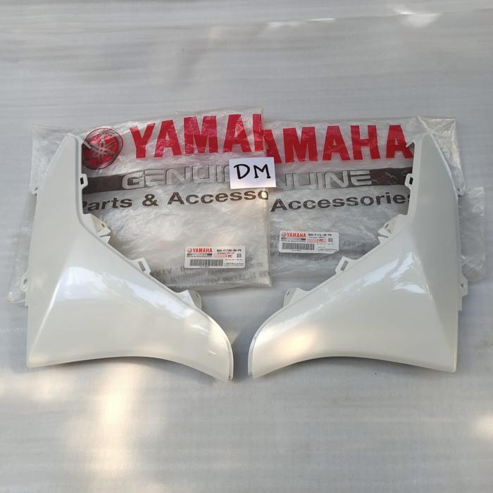 cover sayap depan Nmax N max putih B6H-F171L-00-P0 B6H-F171M-00-P0 YGP - B6H-F171M Kanan
