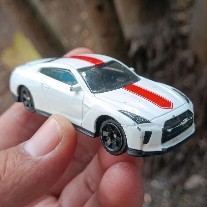 DIECAST LOOSE DIECAST CCA NISSAN GTR R35 TANPA WING DIECAST JDM