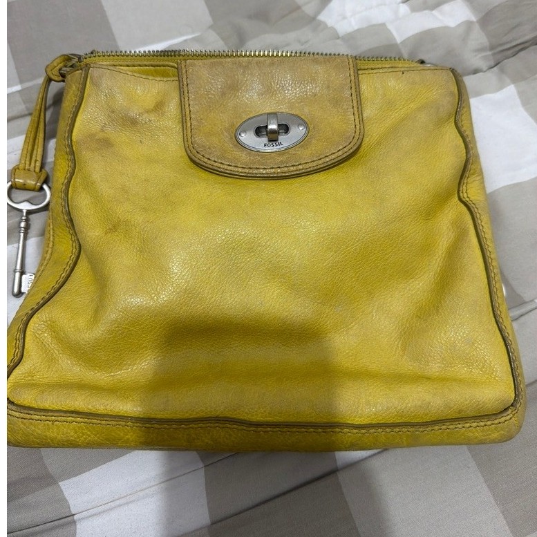 Fosil sling bag preloved