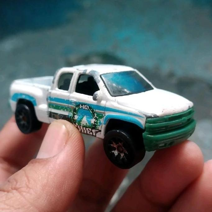 DIECAST LOOSE MATCHBOX CHEVROLET SILVERADO PICKUP MATCHBOX LOOSE