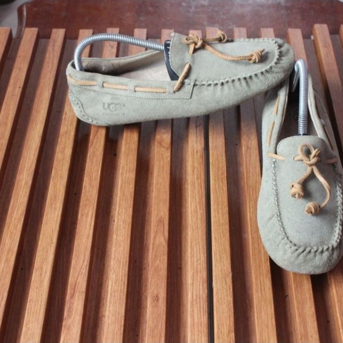 loafer slip on nyantai keren mewah"Saint Bvvis" upper kulit asli kilat.outsole kokoh. size 40 insole