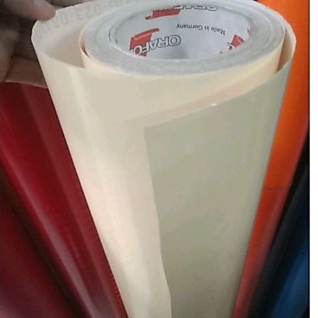stiker scotlet cream oracal 023 dan 082