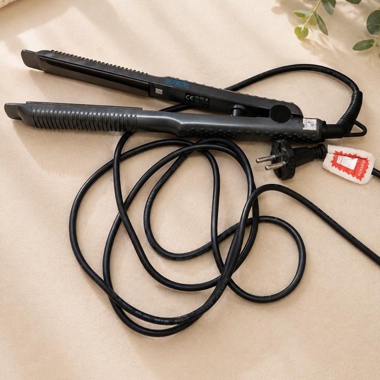 Catokan rambut Takeda
