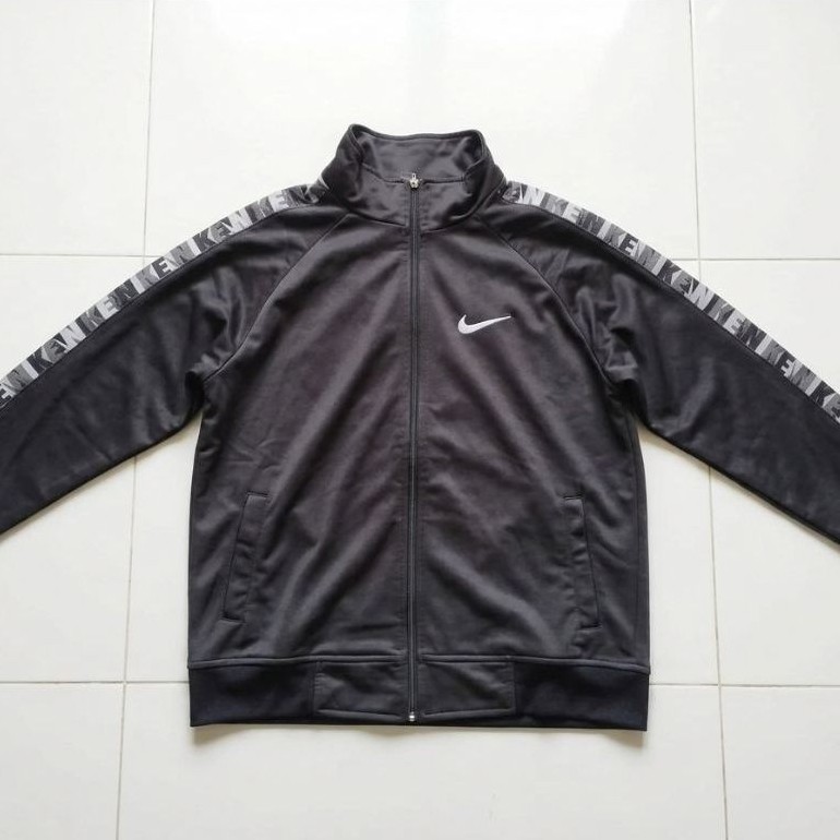 Nike - Tracktop (Second Original)