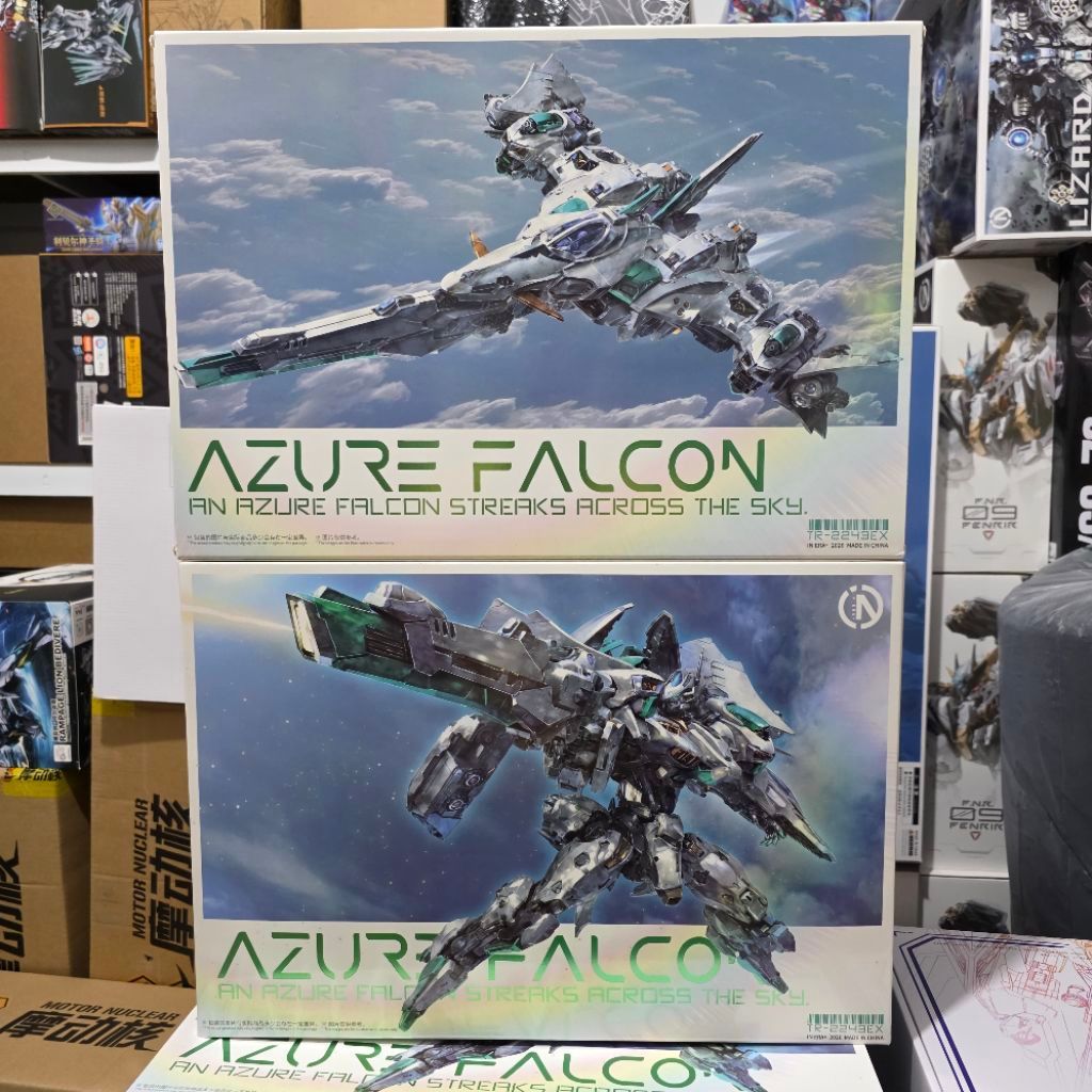 Infinite Dimension IN ERA+ 1/100 Azure Falcon Model Kit